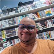 Professor com mais de 10 anos de experiência e formação na Universidade de Brasília